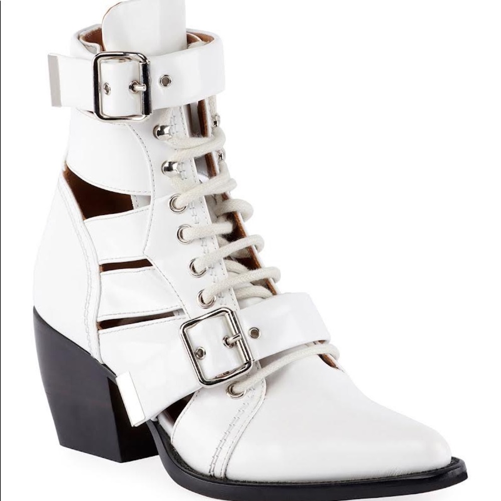 Chloé  “Rylee” White booties Size: 39